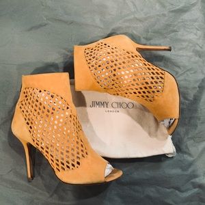Jimmy Choo Suede 4” Peeptoes, size 9.5